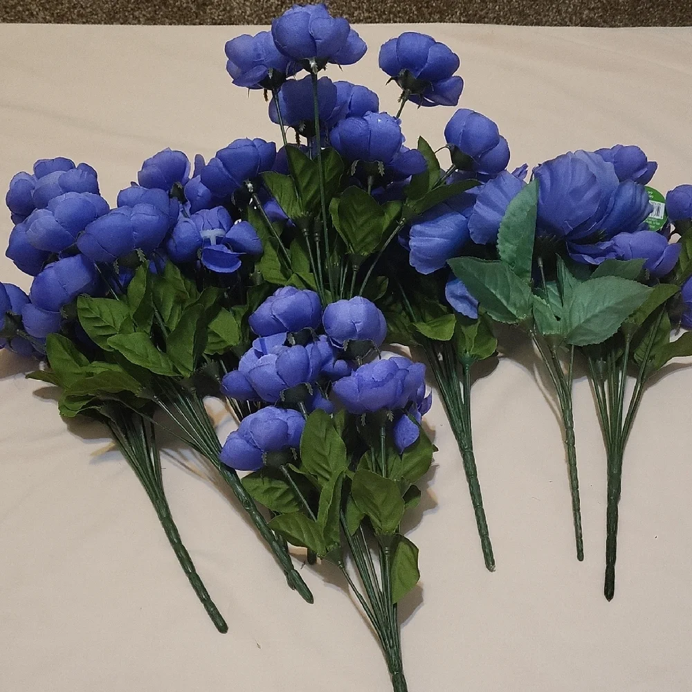 9 Faux Bushes With Purple Flowers
